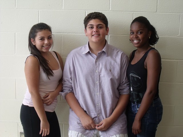 Sophomore Samantha Jennifer Fourcault,
Sophomore Emely Lopez, and freshman
David Marrero 