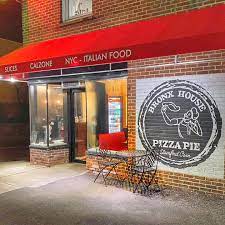 Writer Rachel Kelly named Bronx House Best Overall Pizza in Stamford